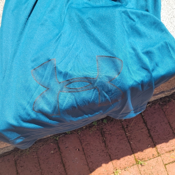 Under Armour - Picture 3 of 5